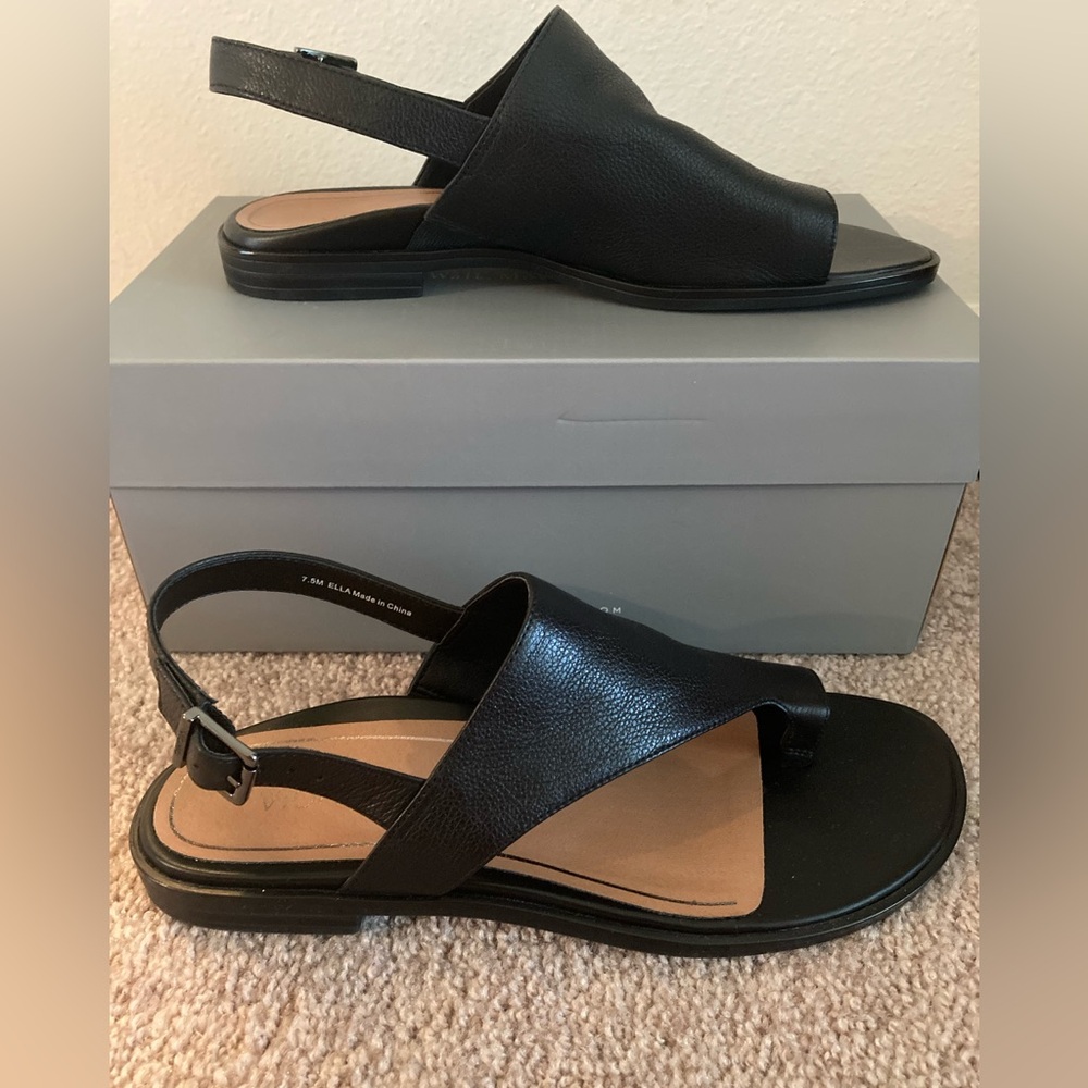 Vionic Ella Black Leather Sandal